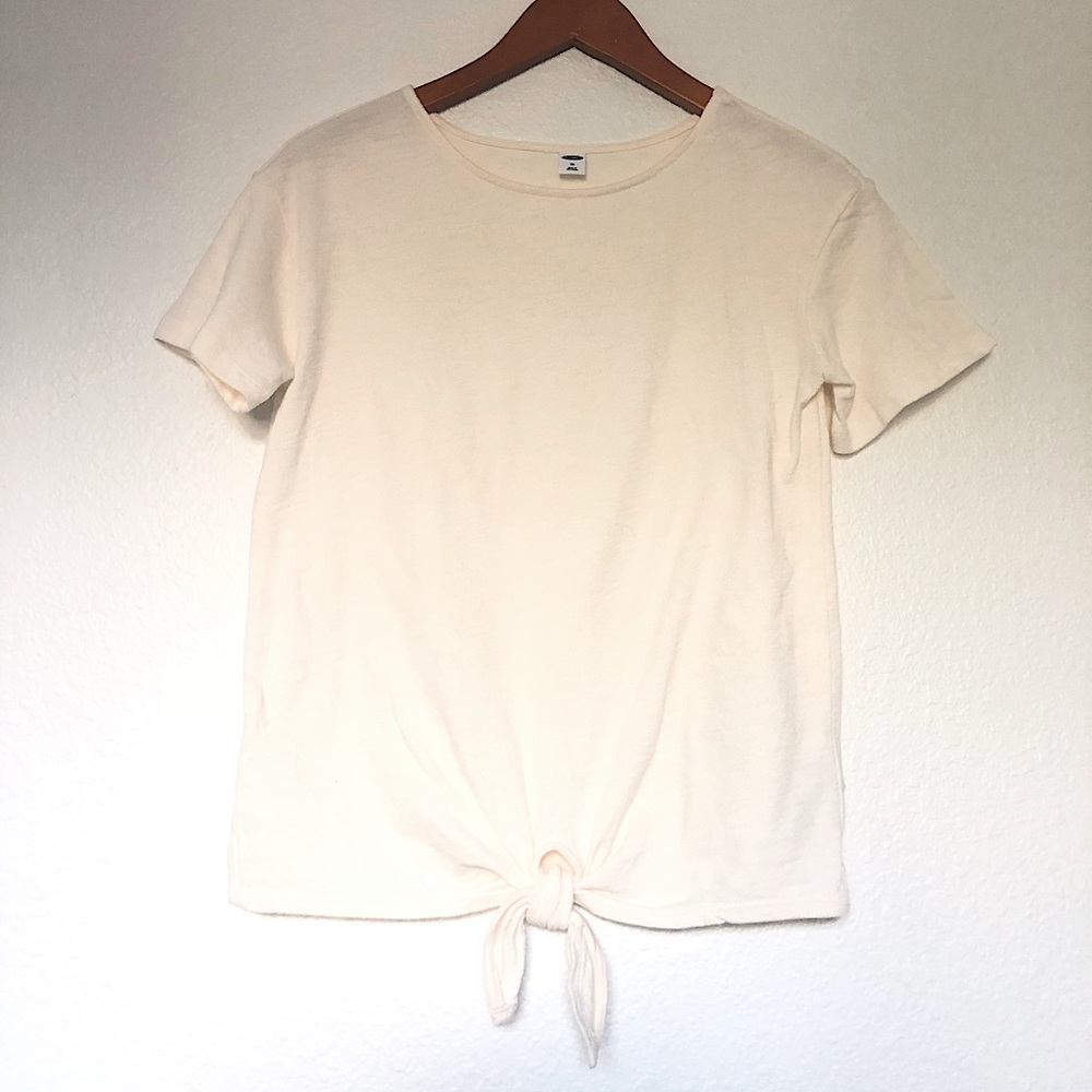 NWOT Knit Knotted Cream Top